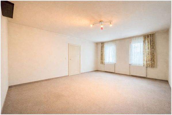 Wohnzimmer/Schlafzimmer Erdgeschoss