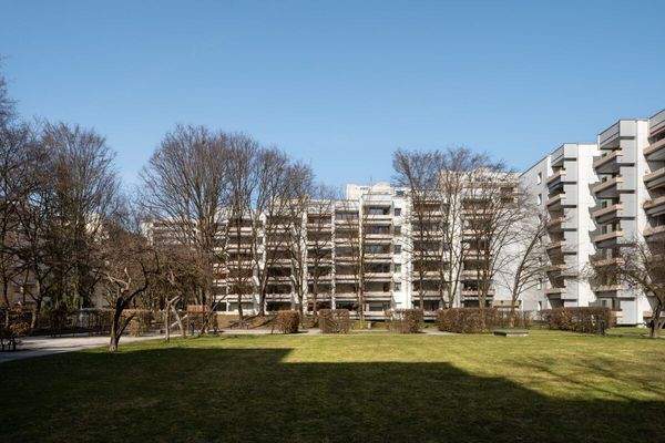 Sehr gepflegte Anlage