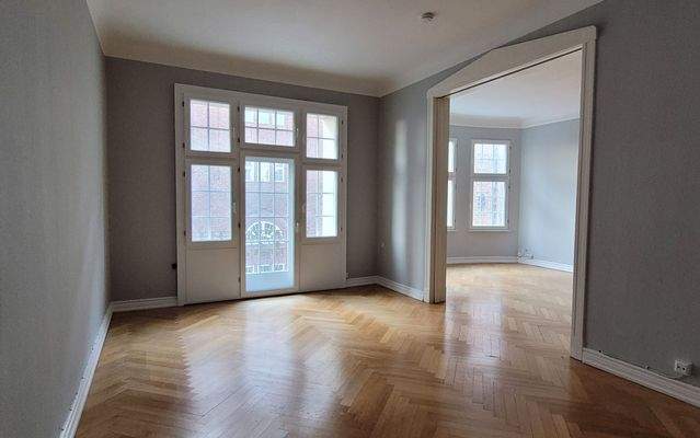 Wohnraum 3-2, strassenseits