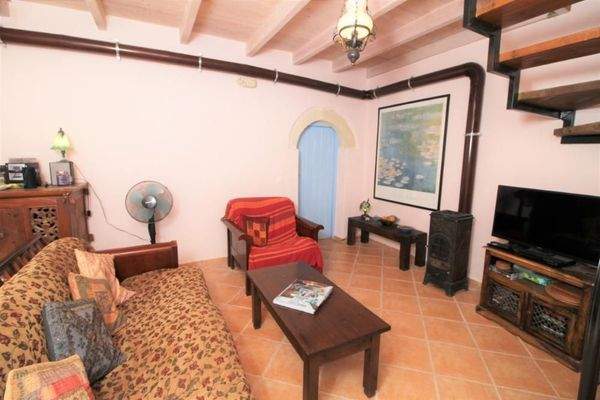 Schönes Steinhaus zum Verkauf mit Meerblick in Aspro