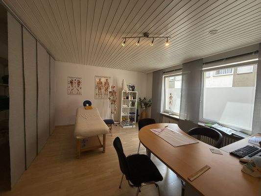 Behandlungszimmer 1. Oberg.