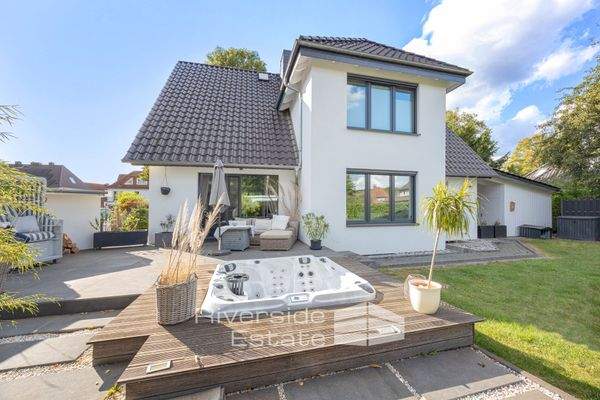 Hausansicht vom Garten 