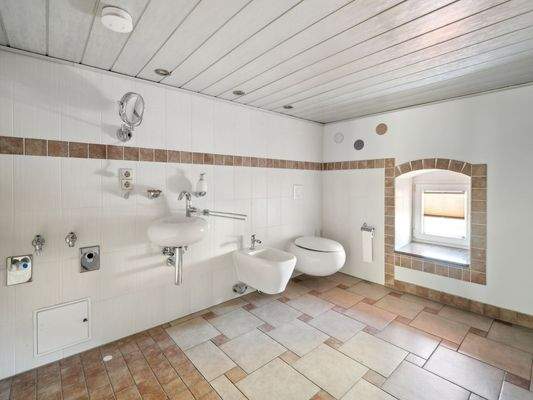 Bäder im Haupthaus_1
