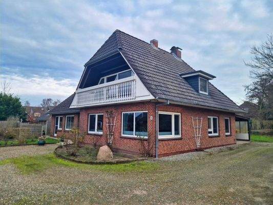 Seitenansicht der Immobilie