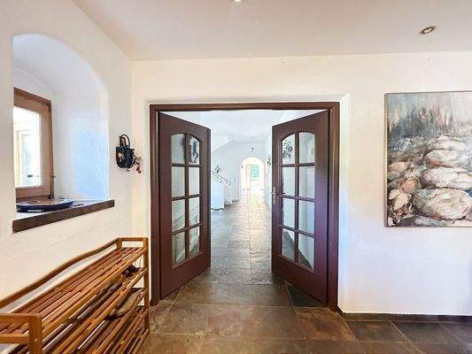 Eingang zum Haupthaus