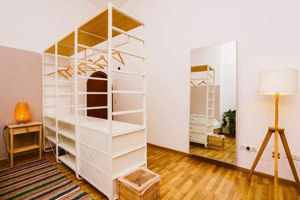 764dbdb7-c476-4d33-a411-bb1b22e88327