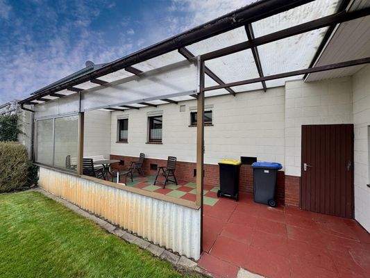 überdachte Terrasse