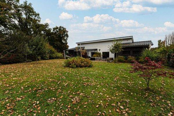 Rückansicht mit Garten