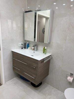 015 Tageslicht Duschbad Teilansicht 1 Waschtisch -