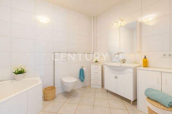 Badezimmer (innenliegend)