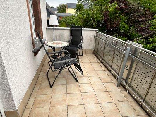 großer Balkon 