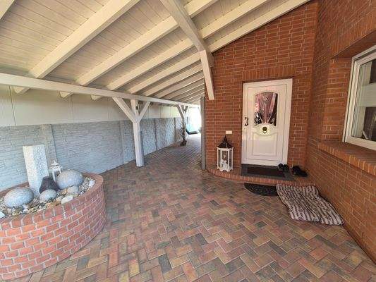 Eingang zum Wohnhaus
