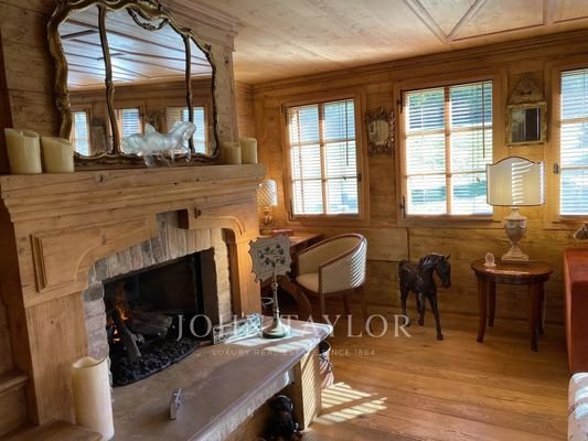 Living-room Fireplace Wooden floor