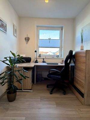 - Arbeitszimmer - 