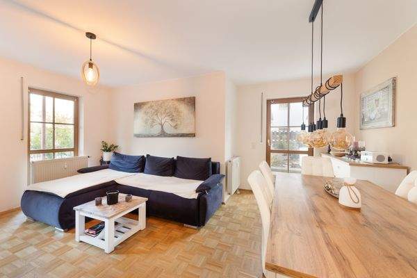 Mit Zugang zu beiden Terrassen