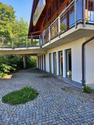 UG Blick nach oben Eingang.jpg