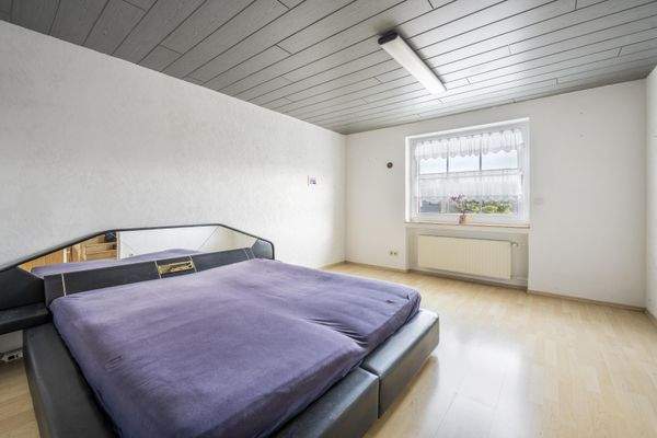 weiters Schlaf- oder Kinderzimmer