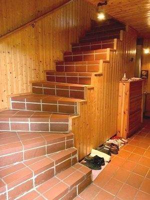 Treppe ins EG (UG)