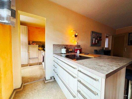 Kochinsel im Wohnzimmer