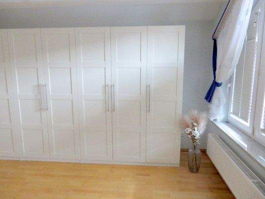 separates Ankleidezimmer im DG