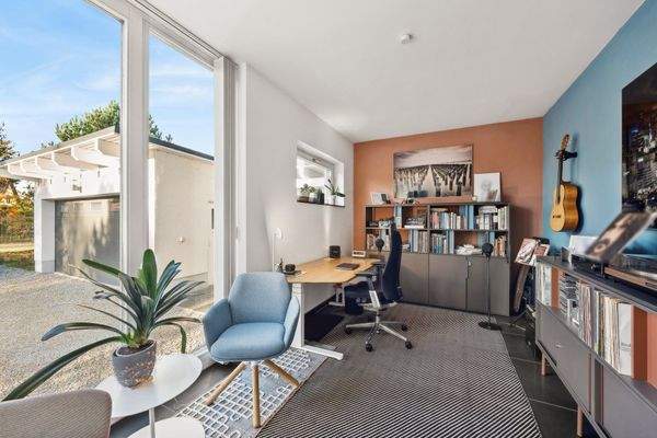 Zimmer - wird gegenwärtig als Büro genutzt