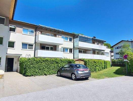 HP6-3-Zimmer-Wohnung-Hof-Hausansicht