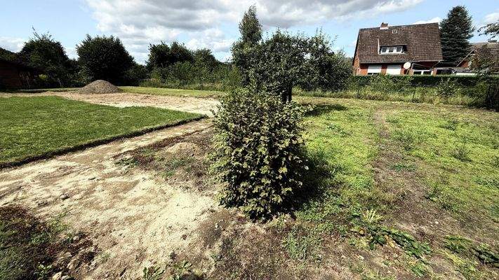 sonniges Grundstück