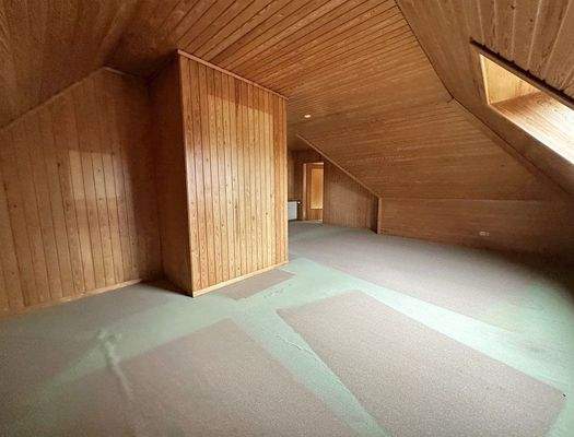 vielseitig nutzbares Zimmer Bild 2