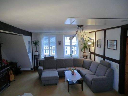 004020156800_302_189_04092024203800651