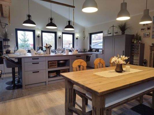 Küchen- & Essbereich