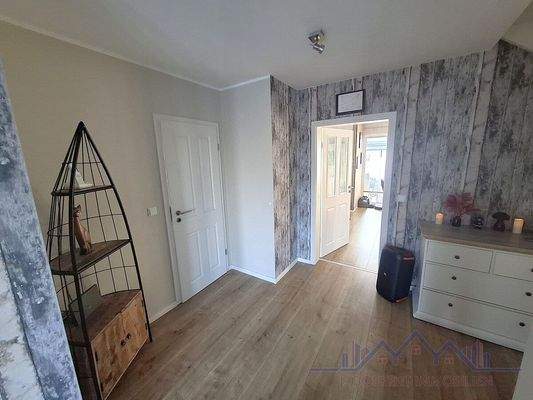 Links Gäste WC rechts Treppenhaus