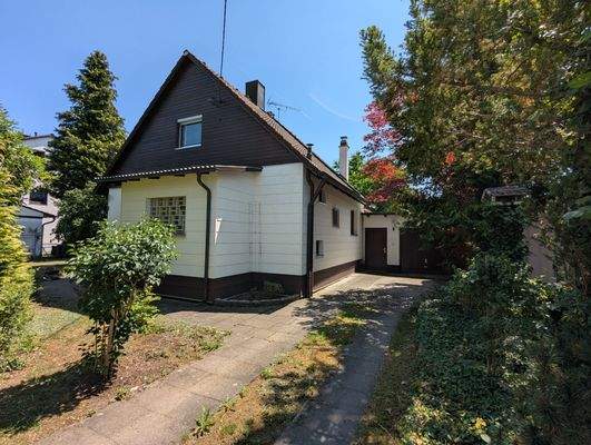 Grundstück mit Altbestand 