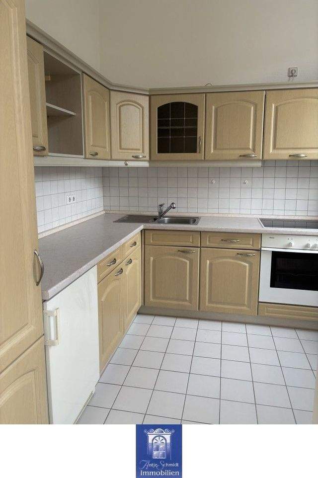 Bezaubernde Wohnung mit Balkon! Grün und ruhig! EBK! - Foto 4