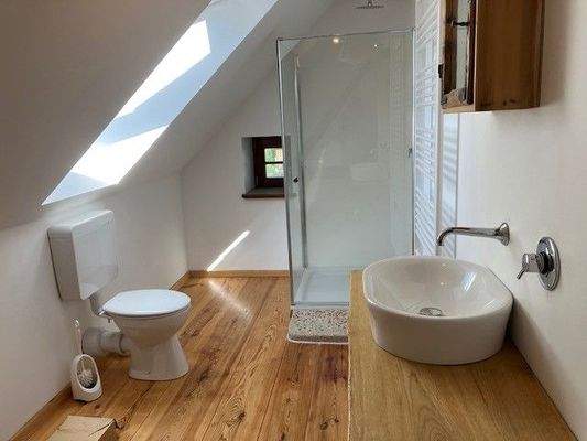 Haupthaus, 1. OG, Bad
