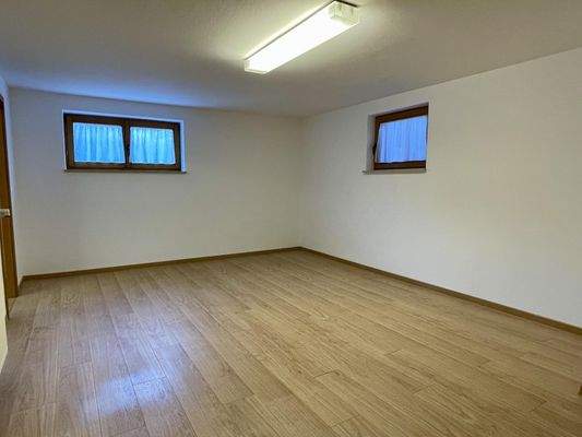 grosser Hobbyraum 1 im Untergeschoss