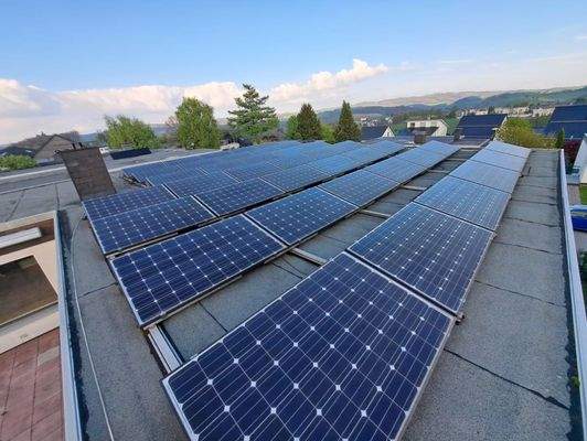 Photovoltaik-Anlage auf dem Dach