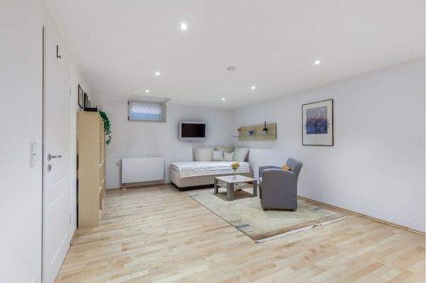 UG Hobbyraum-Schlafzimmer