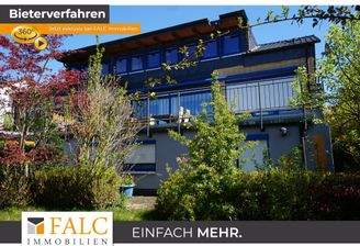 Blick von der Strasse
