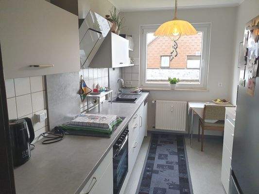 Küche mit moderner EBK