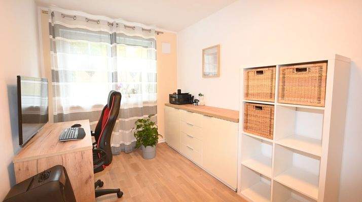 Büro / Kinderzimmer