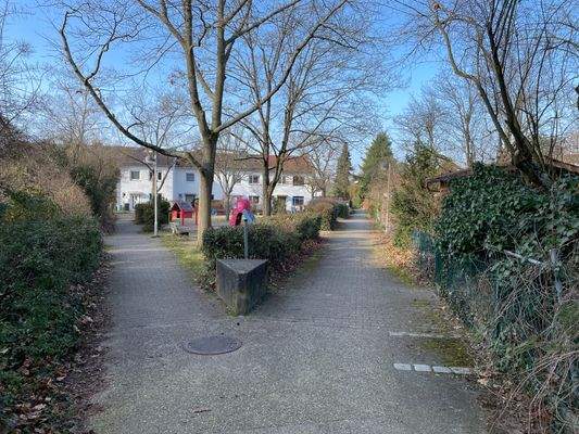 In Sichtweite der Kinderspielplatz 