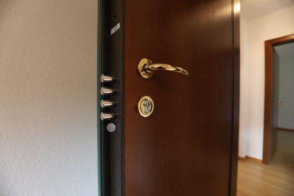 Detail Foto Panzertüren EG