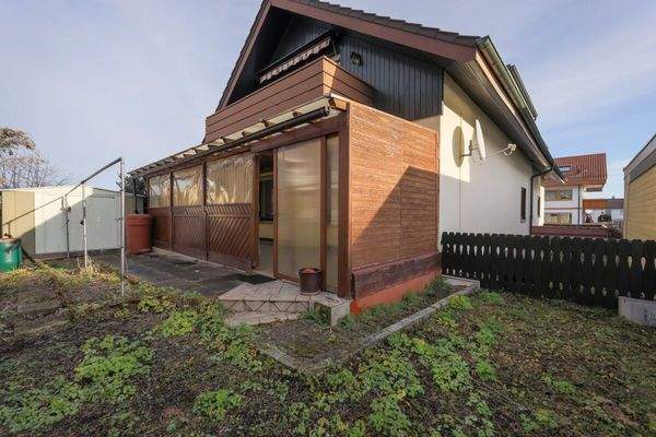 Rückansicht und Garten