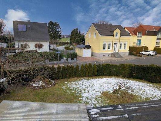 Balkonaussicht in den Garten