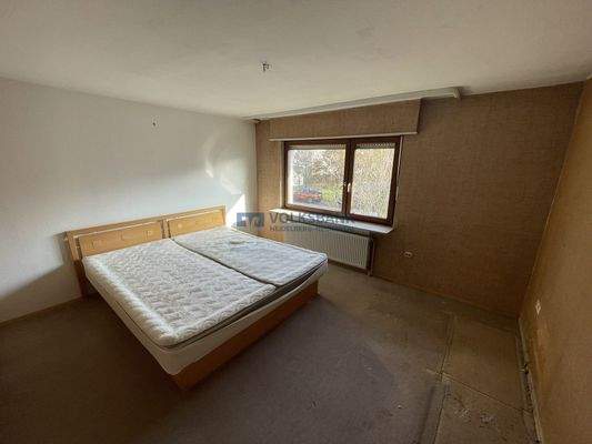 Vorderhaus-Schlafzimmer EG 