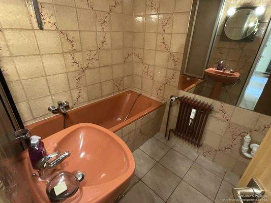 ...sowie Waschmaschinenanschluss