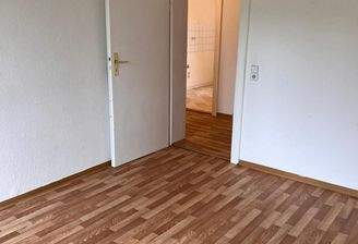 Leeres Zimmer mit Holzboden