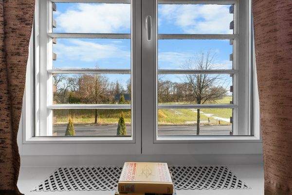 Blick durchs Fenster