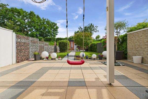 Schlossstraße 22 – 54293 Trier-Quint