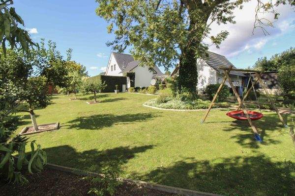 Großzügiger Garten